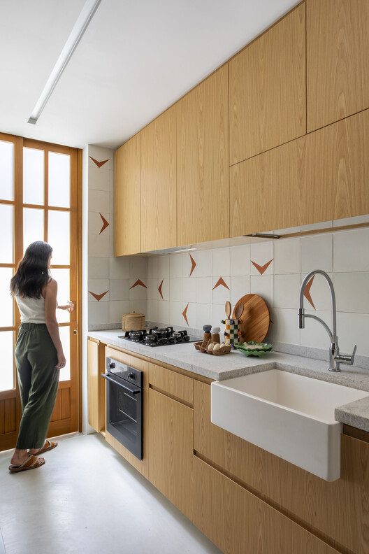 Casa da Vila / StudioDuas Arquitetura - Fotografia de Interiores, Cozinha, Madeira, Bancada, Pia