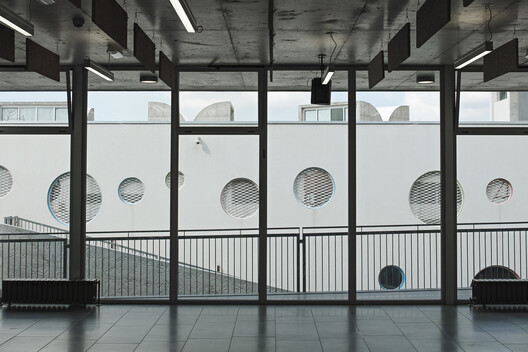 Collège Louise Wegmann / Dagher Hanna & Partners - Image 5 of 29