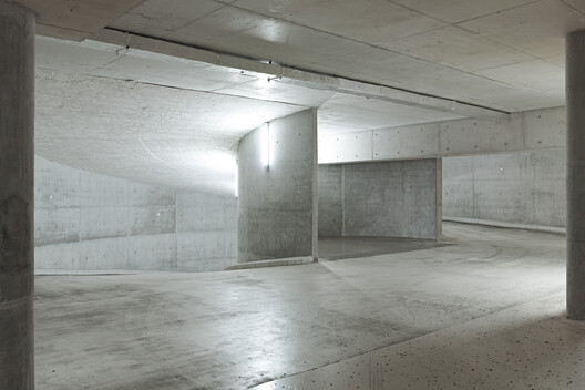 Collège Louise Wegmann / Dagher Hanna & Partners - Image 26 of 29