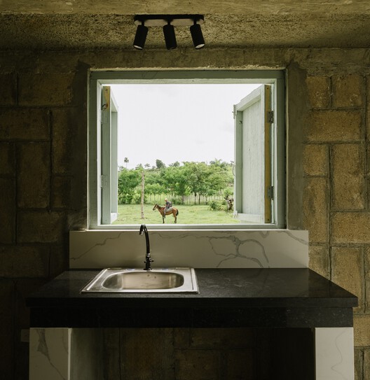 Casa do Mestre / Øblicuo  - Imagem 4 de 23