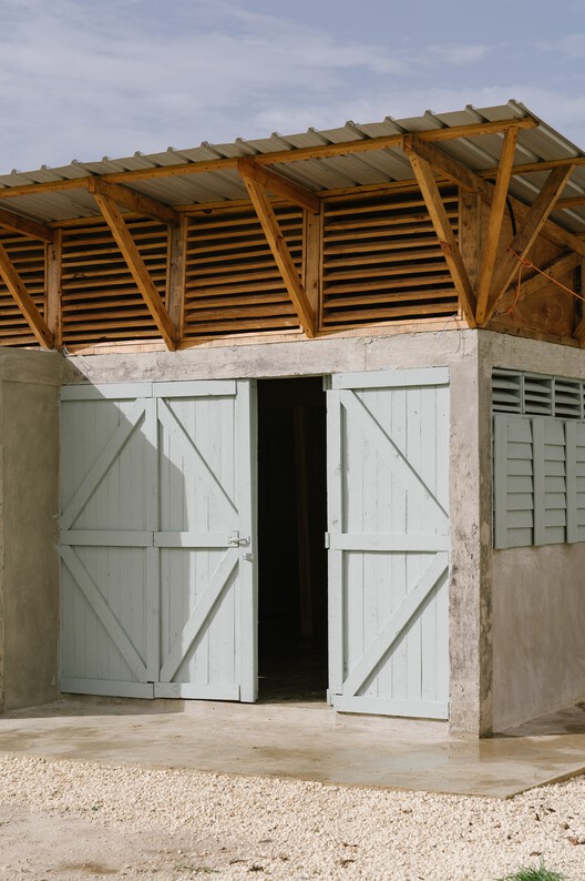 Casa do Mestre / Øblicuo  - Imagem 10 de 23