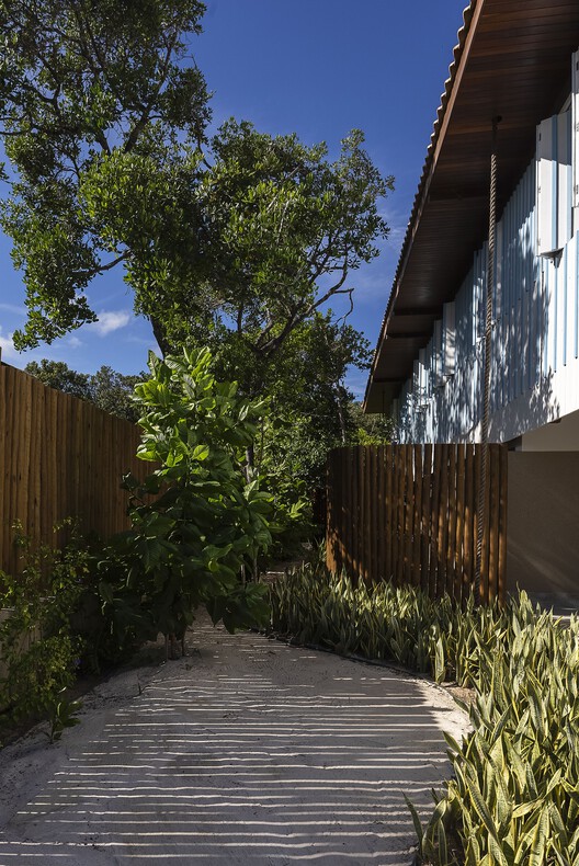 Casa Inaê / MACh Arquitetos - Fotografía exterior, Jardín