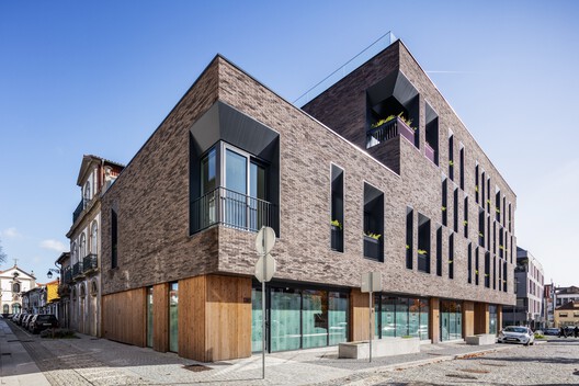 Empreendimento Atrium / TRAMA arquitetos Empreendimento Atrium / TRAMA arquitetos - Fotografia de Exterior, Fachada