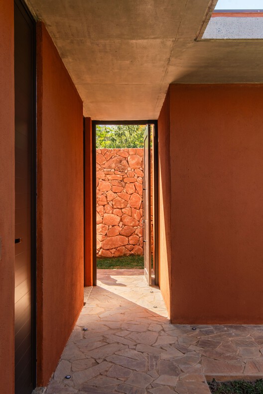 Casa Ankh / TAU Arquitetos + Studio Zanskar - Imagen 15 de 41