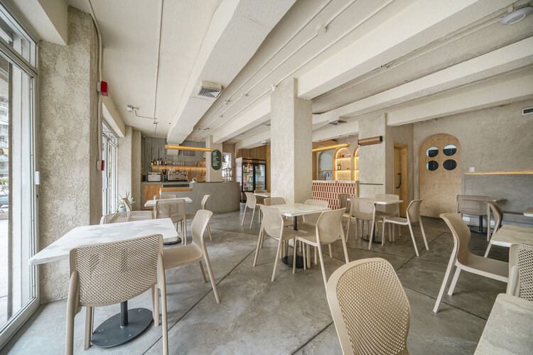 Arroceros Coffe Bar / GAC Estudio - fotografía de interiores, restaurante, madera, sillas, mesas