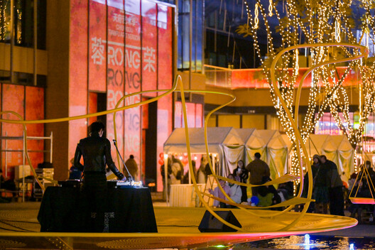 首届成都天府艺术季《摇太阳》/ 大料建筑 - 建筑图