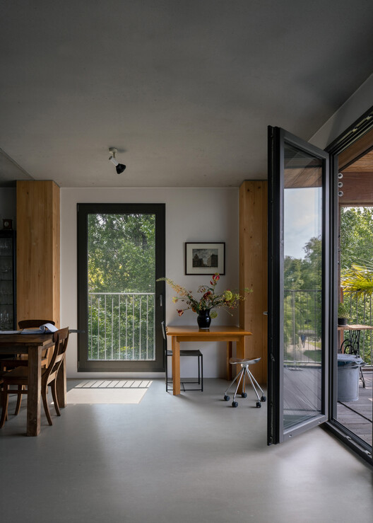 豪特拉克公寓 / Workshop Architecten + Marcel Lok Architect - 室内图, 餐厅, 木头, 玻璃, 椅子