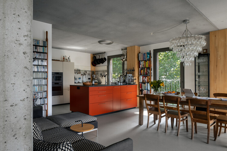 豪特拉克公寓 / Workshop Architecten + Marcel Lok Architect - 室内图, 木头, 椅子, 桌子, 灯, 厨房, 台面
