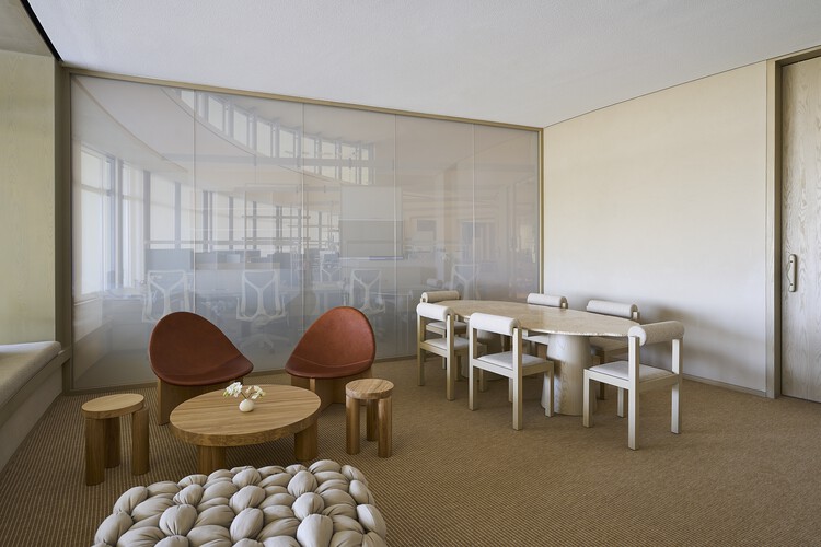 AD Oficinas de gobierno / Agata Kurzela Studio - Fotografía interior, Comedor, Madera, Iluminación, Vidrio, Sillas