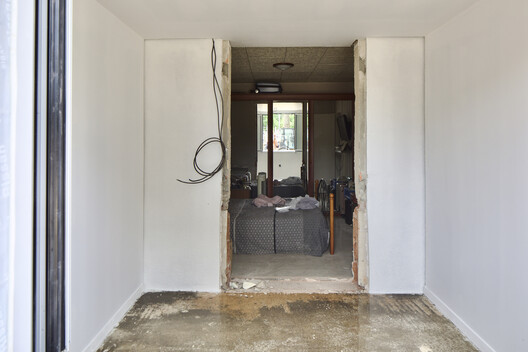 Beutre Housing Estates Rehabilitation / Christophe Hutin architecture - Image 19 of 30
