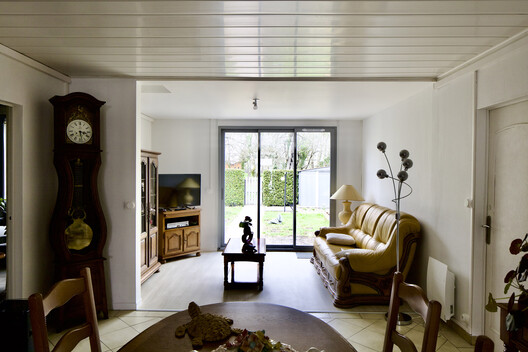Beutre Housing Estates Rehabilitation / Christophe Hutin architecture - Interior Photography, Wood, Lighting, Chair