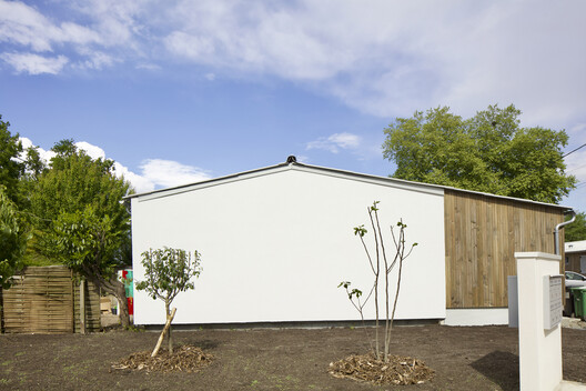Beutre Housing Estates Rehabilitation / Christophe Hutin architecture - Exterior Photography, Concrete