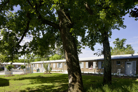 Beutre Housing Estates Rehabilitation / Christophe Hutin architecture - Exterior Photography, Garden