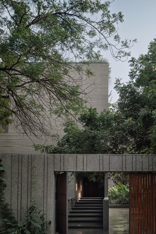 MS House / Studio Saransh - Imagen 35 de 44