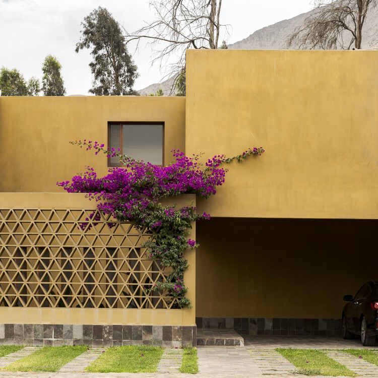 Casa en Cieneguilla / Vásquez & López Arquitectos - Fotografía exterior, Concreto