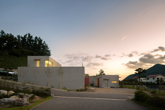 Haksanjae Private Library and Residence / CHAWOOCHAWOO - Exterior Photography