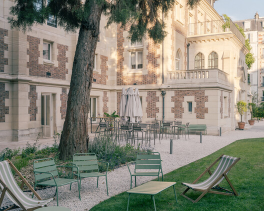 Château of the Hertford British Hospital Rehabilitation / Maud Caubet Architectes - Exterior Photography, Courtyard