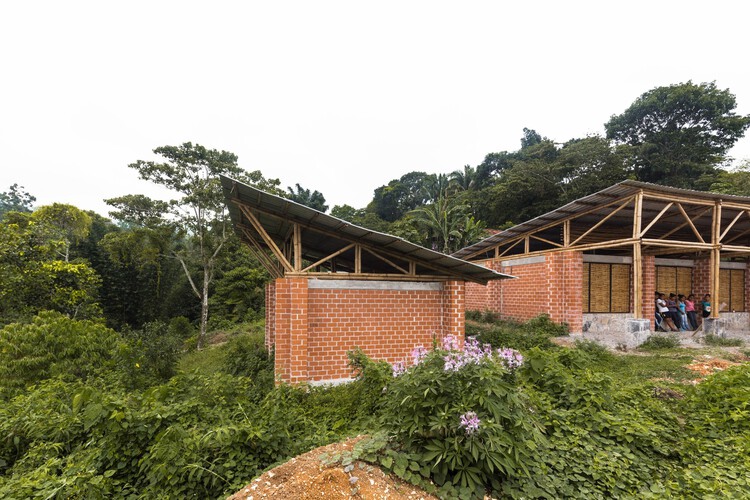 De la extracción a la regeneración: cómo la arquitectura puede contribuir al cambio en el desarrollo rural de América Latina - Imagen 3 de 14