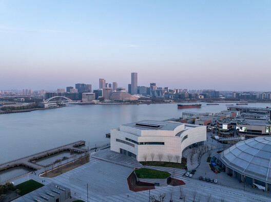 The West Bund Grand Theater / SHL