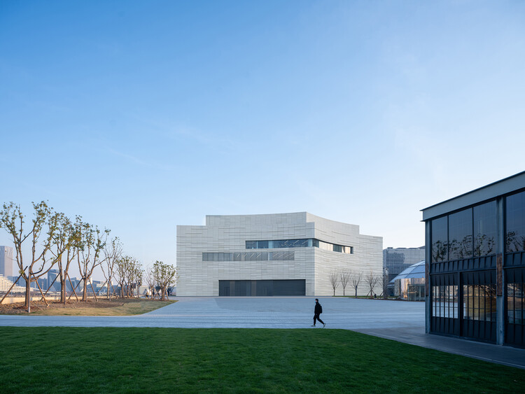 The West Bund Grand Theater / SHL - Exterior Photography, Concrete