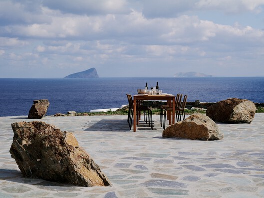 The Outdoor House  / Sigurd Larsen - Exterior Photography, Coast
