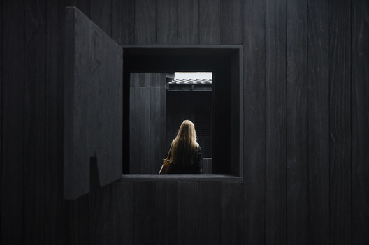 Awulai Ashia & Nkyinkyim Exhibition at Gagosian / DeRoche Projects - Interior Photography, Wood
