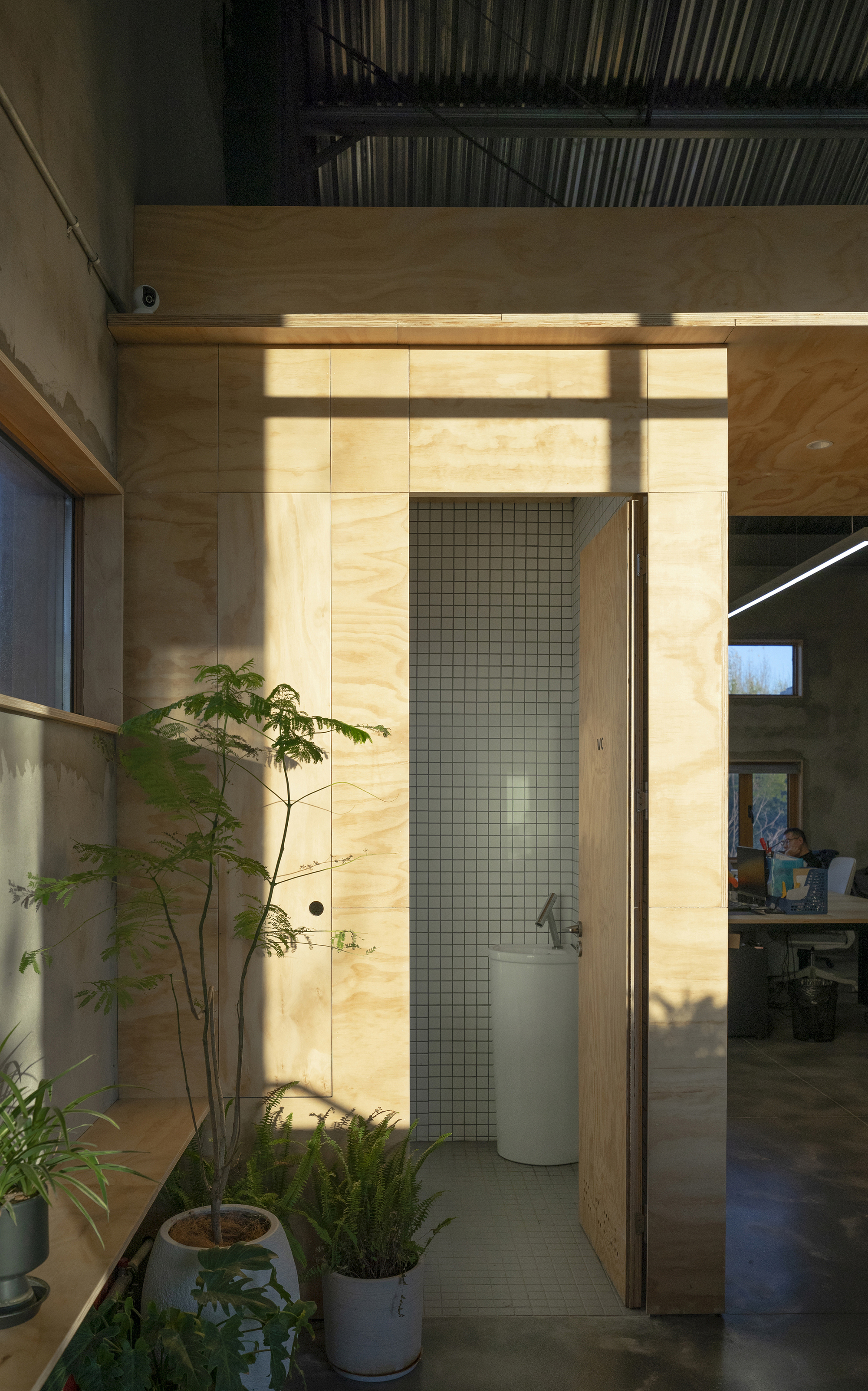 画廊 生土建筑与文化(西安)研究中心室内设计 / 土上工作室 - 19