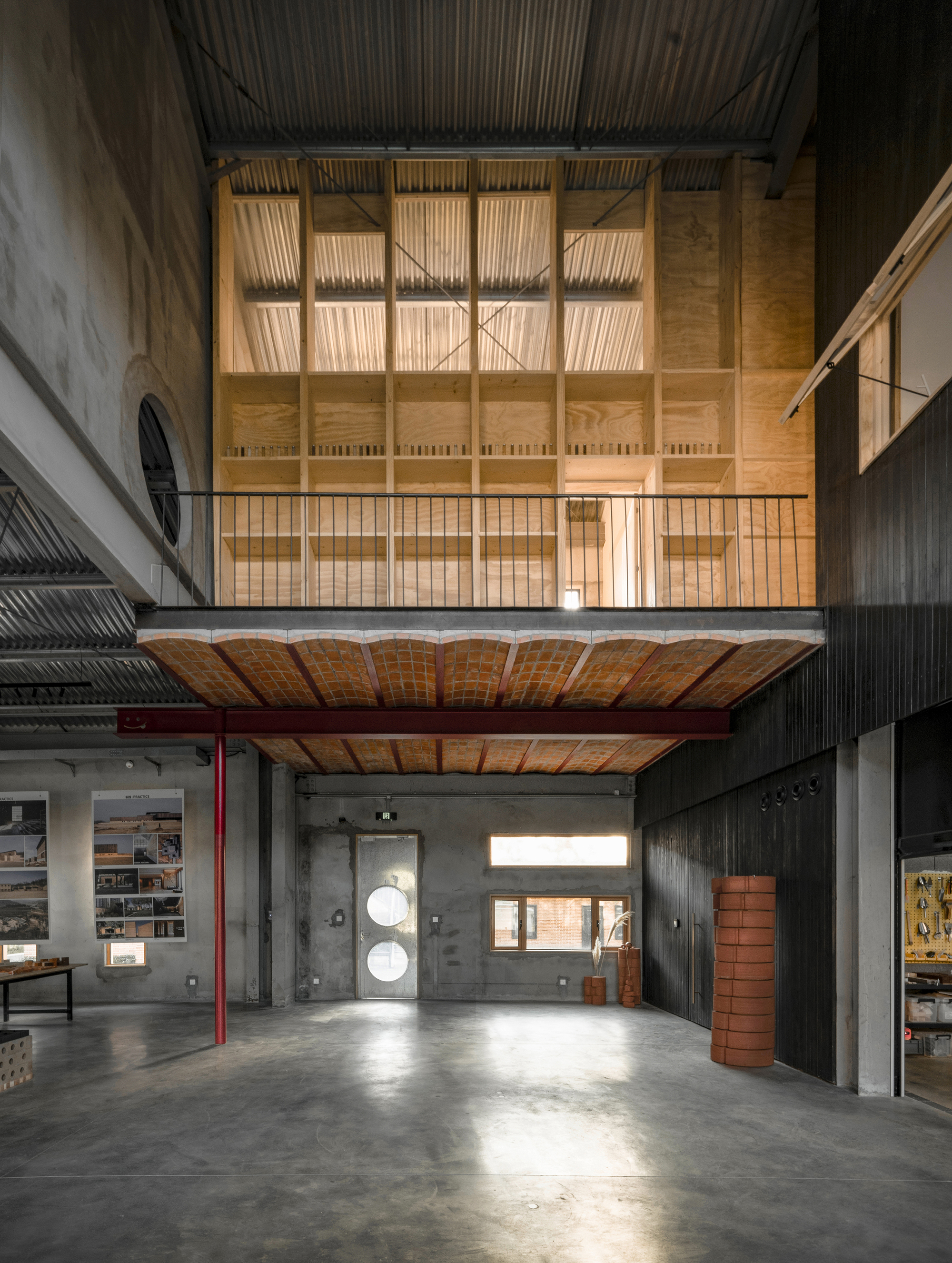 画廊 生土建筑与文化(西安)研究中心室内设计 / 土上工作室 - 25