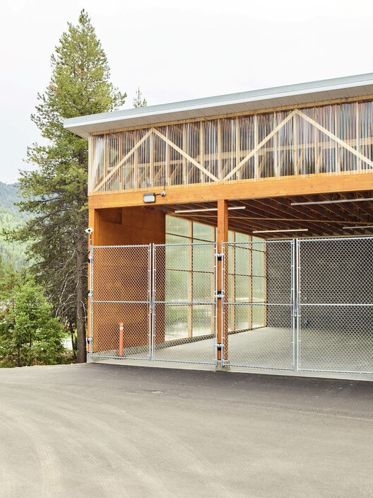 Reframe RV Storage / Stanley Office of Architecture - Exterior Photography, Beam