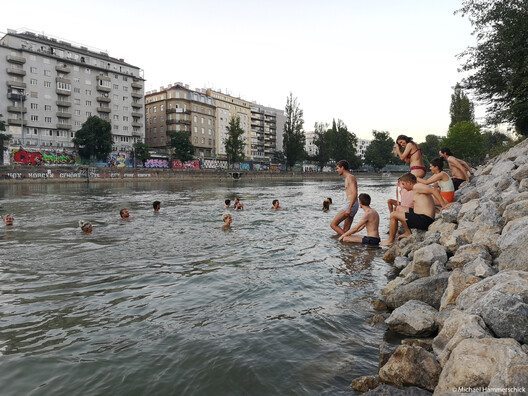 Swimmable Cities International Movement Advocates for the Right to Swim in Urban Waterways - Image 6 of 9