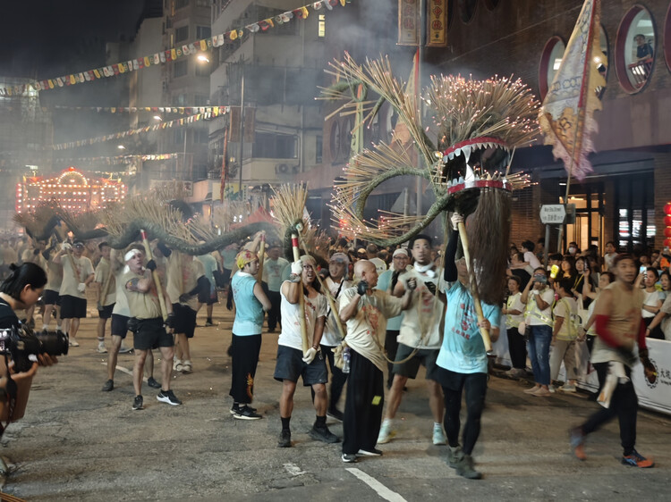 Village in the Vertical City: Tai Hang and the Afterlife of Vernacular Hong Kong - Image 2 of 16