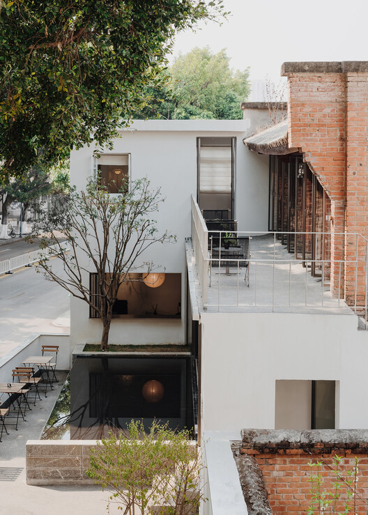 Scented Coffee / No10-Architects - Exterior Photography, Stairs, Balcony, Concrete