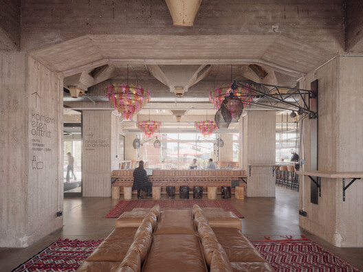 Kellogg's Bremen Hotel / Delugan Meissl Associated Architects - Interior Photography, Living Room, Wood, Chair