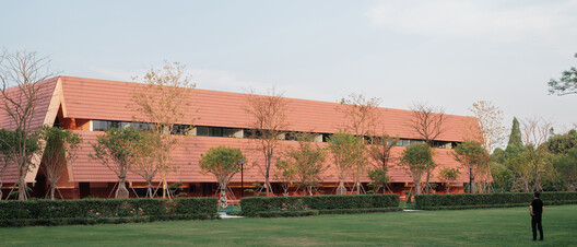YongLi Red Tile Plaza / We&Arch - Exterior Photography, Garden