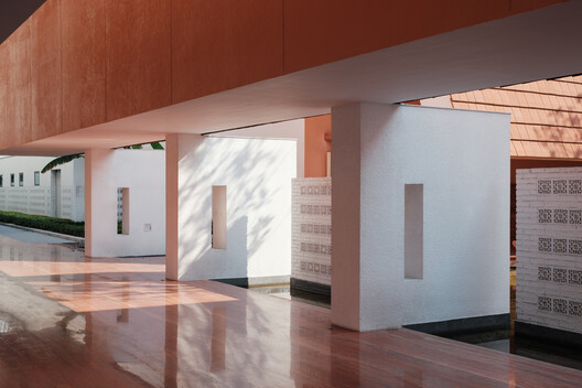 YongLi Red Tile Plaza / We&Arch - Image 29 of 46