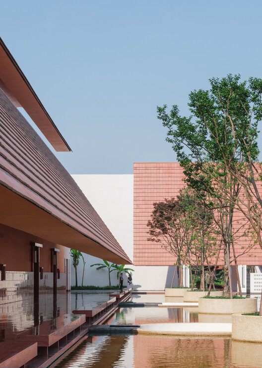 YongLi Red Tile Plaza / We&Arch - Exterior Photography, Courtyard