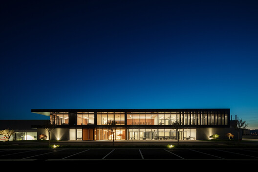 Edifício Industrial Porminho / TRAMA arquitetos - Imagem 16 de 23