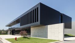Edifício Industrial Porminho / TRAMA arquitetos
