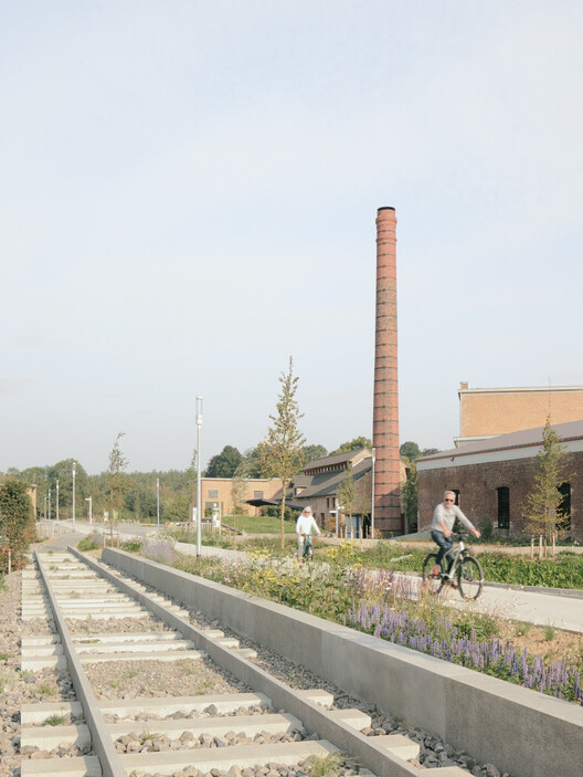 The Borgloon Fruit Station / Burolandschap - Exterior Photography, Brick