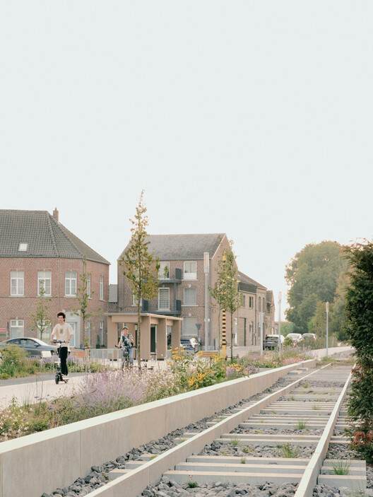 The Borgloon Fruit Station / Burolandschap - Exterior Photography
