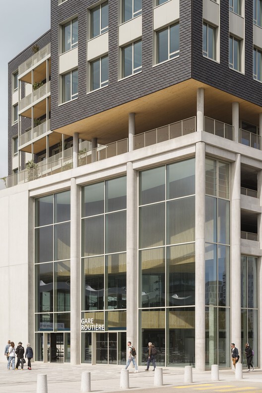Multimodal Hub and Offices / DREAM + AIA Life Designers - Interior Photography, Concrete