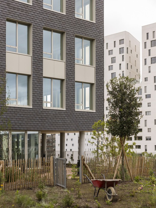 Multimodal Hub and Offices / DREAM + AIA Life Designers - Image 14 of 23