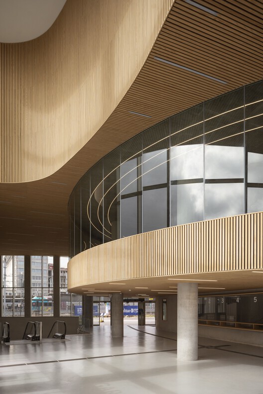 Multimodal Hub and Offices / DREAM + AIA Life Designers - Image 11 of 23