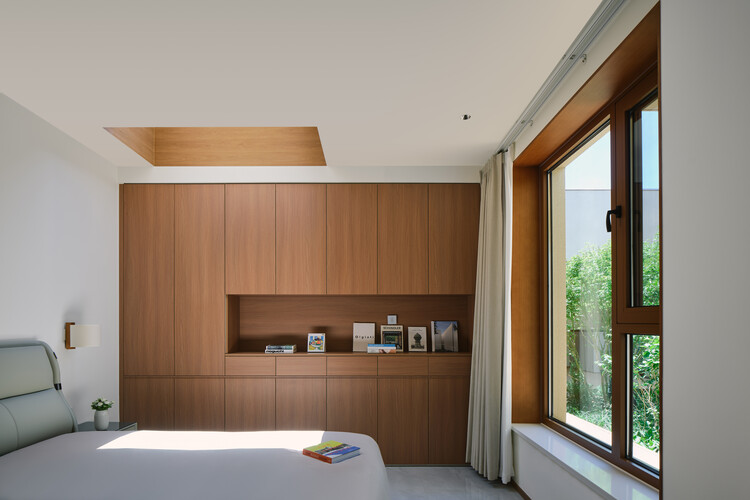 闲心宅 / STEPS 大台阶建筑 - 室内图, 厨房, 木头, 卧室, 床