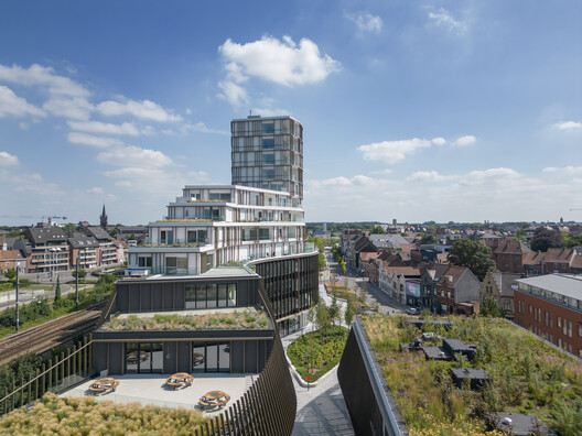 Roelevard Complex / B2Ai + Snøhetta