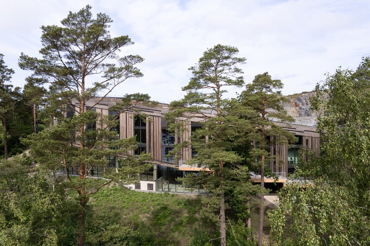 Lakehouse Wendelstrand / Snøhetta - Image 2 of 23