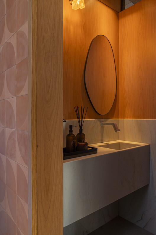 Casa RA / Fernandes Atem Arquitetos - Fotografía interior, Baño, Tarjas