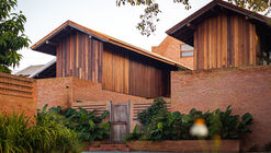 Hotel Athita / Studio Miti