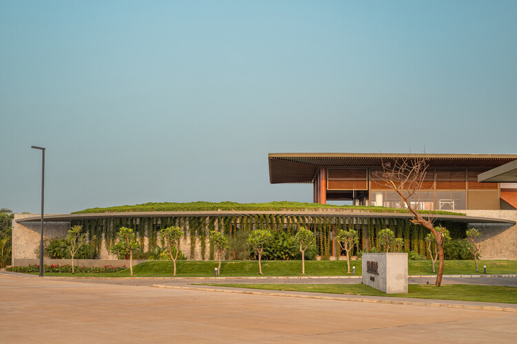 Gulmohar Clubhouse / Khosla Associates - Hospitality Architecture