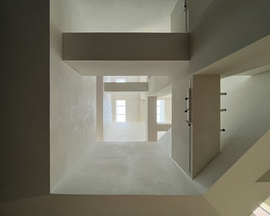Floating Nest / YŪ Momoeda Architects - Interior Photography